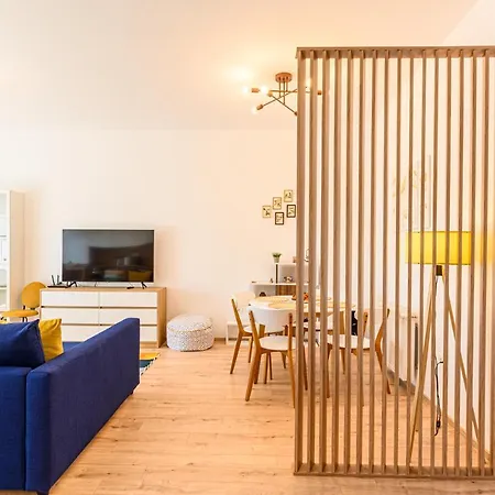 Apartment Coresi Mountain View City *